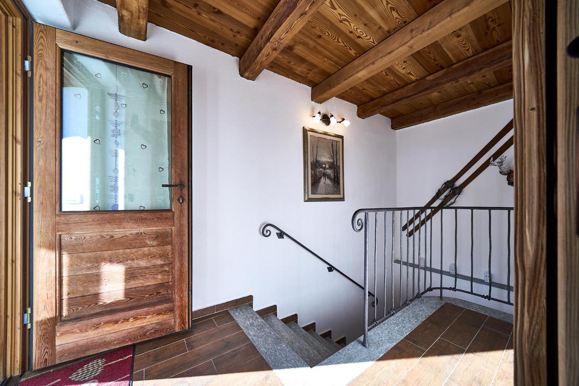 Mcx Vacation Rental - Maison Loz Duplex In Villaggio Tipico Valdostano Con Comfort Moderni E Panorama Mozzafiato Valtournenche Exterior photo