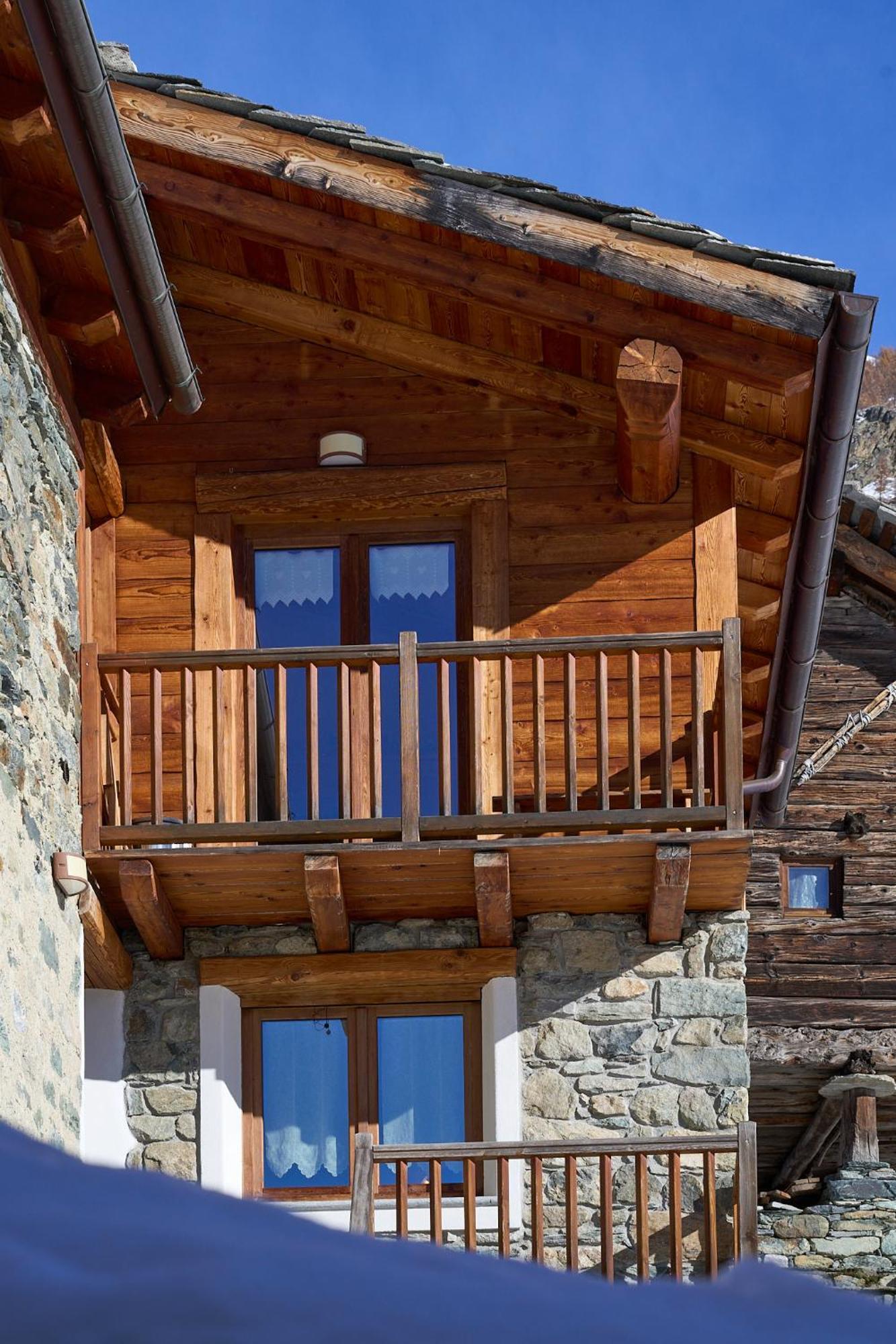 Mcx Vacation Rental - Maison Loz Duplex In Villaggio Tipico Valdostano Con Comfort Moderni E Panorama Mozzafiato Valtournenche Exterior photo